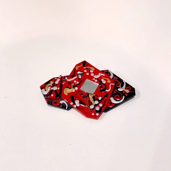 Vintage 80s mixed media pin. - Picture 3 of 3